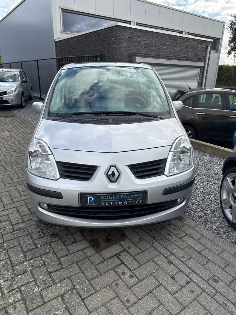 Renault Modus (2007) — foto 1