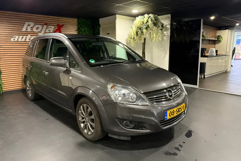 Opel Zafira (2011)