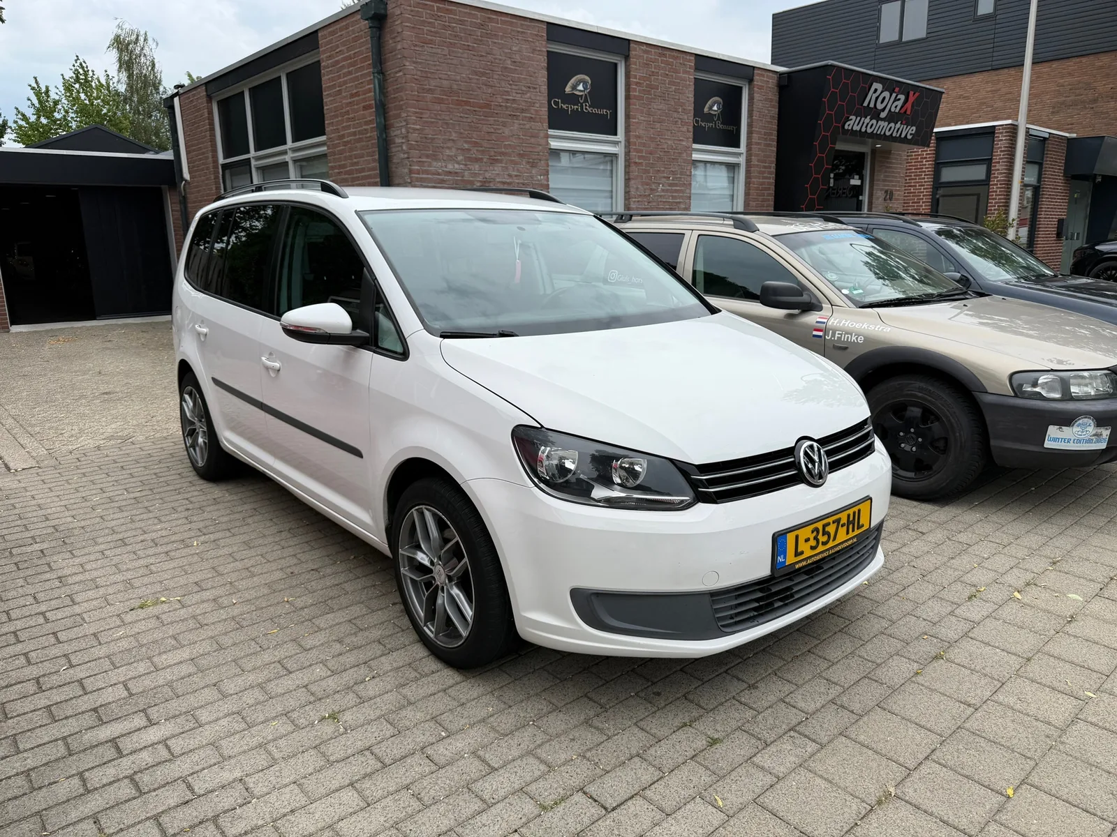 Volkswagen Touran (2010) — foto 1