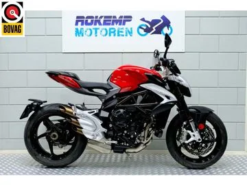 MV Agusta Brutale 800 (2017) — foto 1