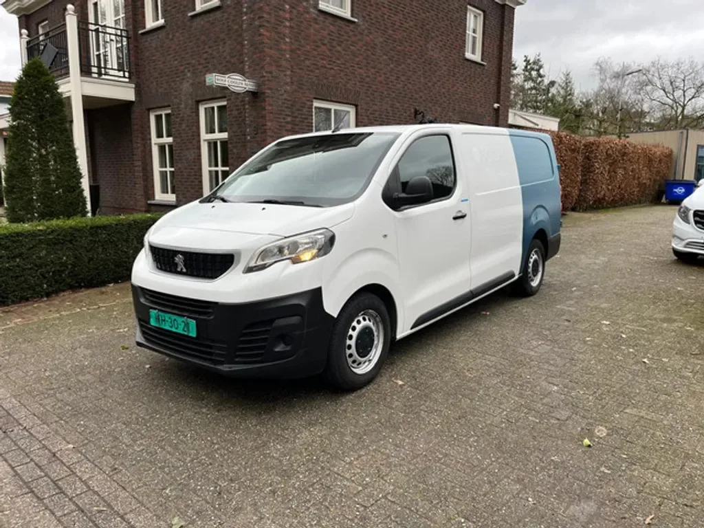 Peugeot Expert (2018) — foto 1