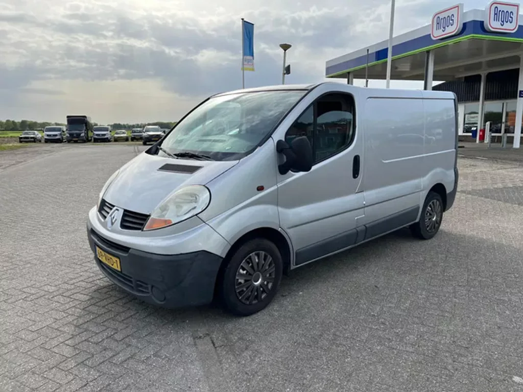 Renault Trafic (2007) — foto 1
