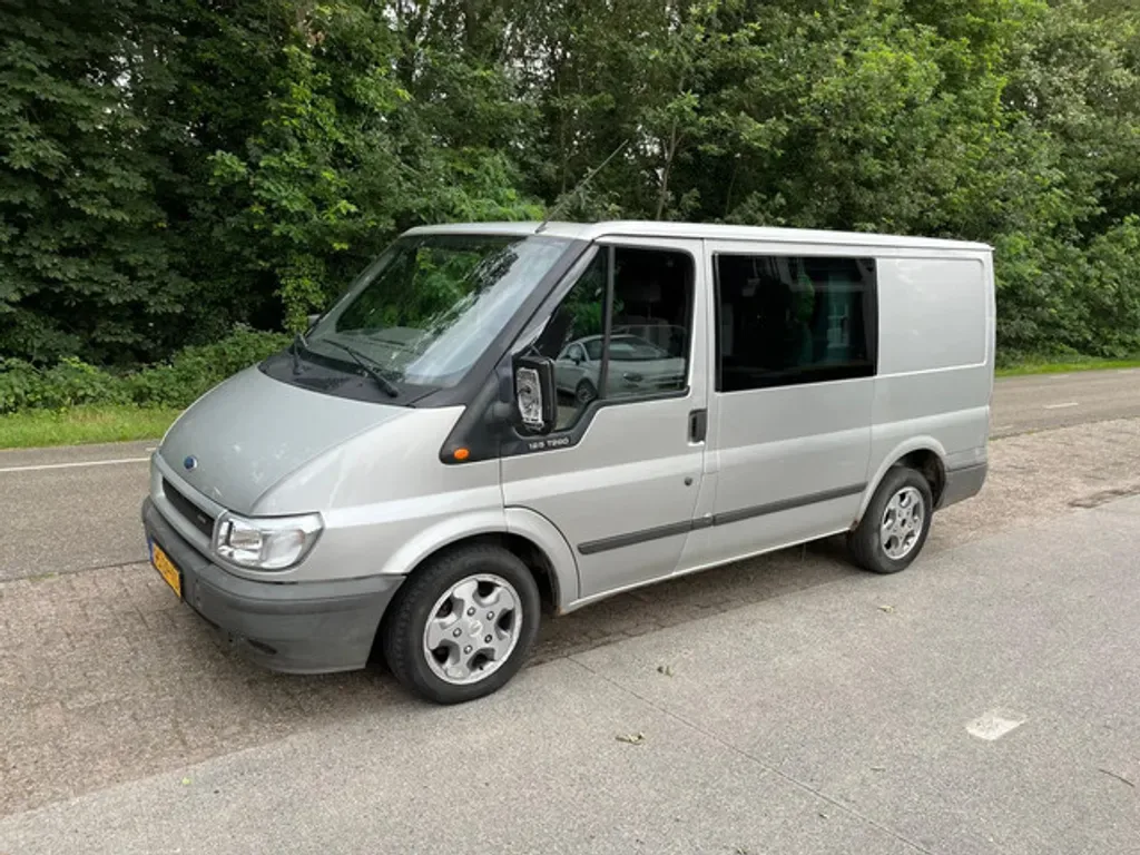 Ford Transit (2004) — foto 1