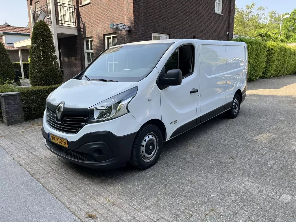 Renault Trafic (2015) — foto 1