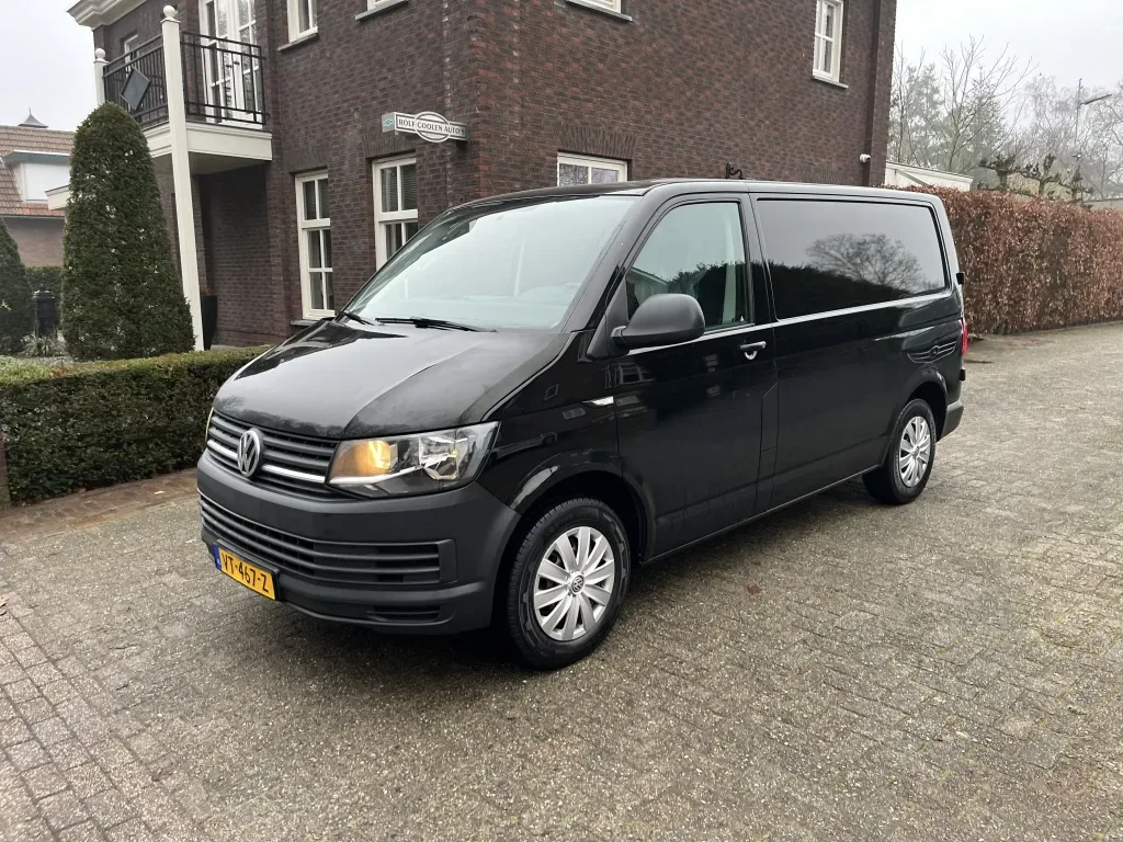 Volkswagen Transporter (2016) — foto 1