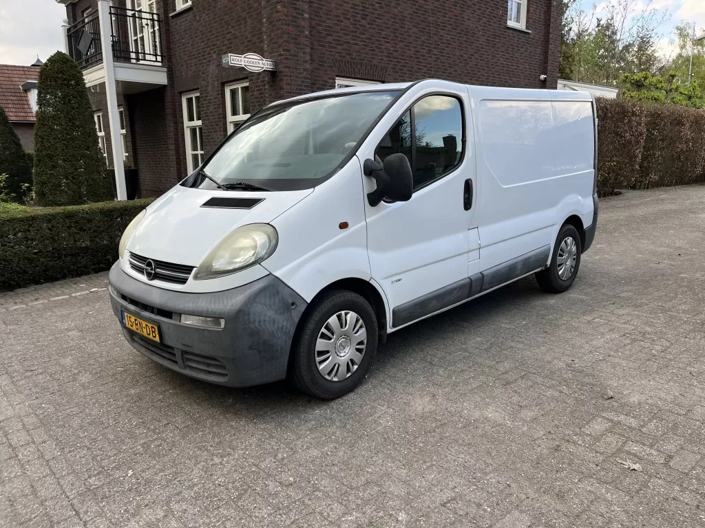 Opel Vivaro (2004) — foto 1