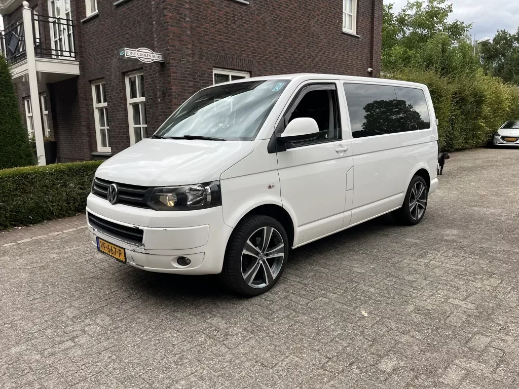 Volkswagen Transporter (2013) — foto 1