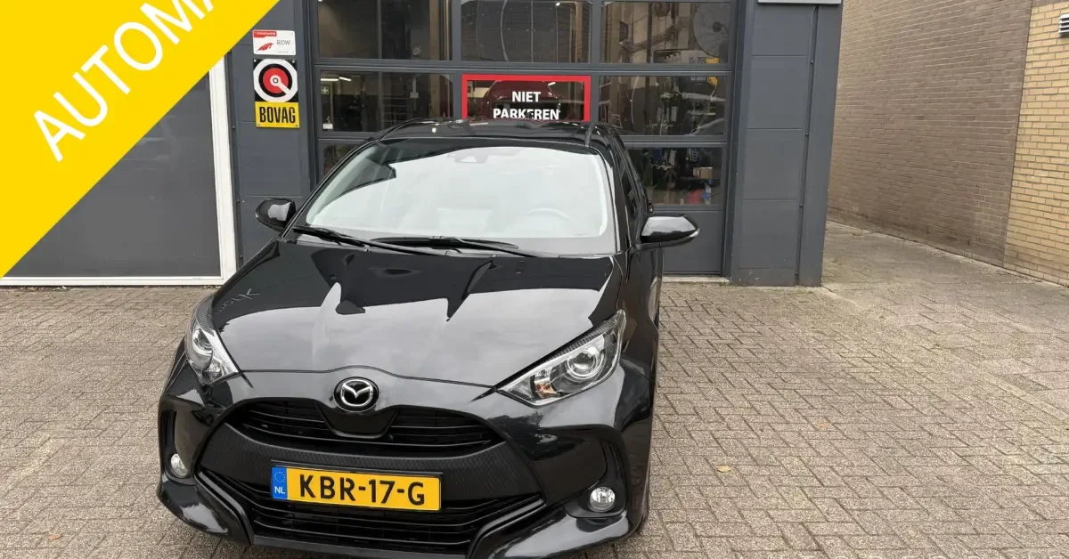 Mazda 2 (2023) — foto 1