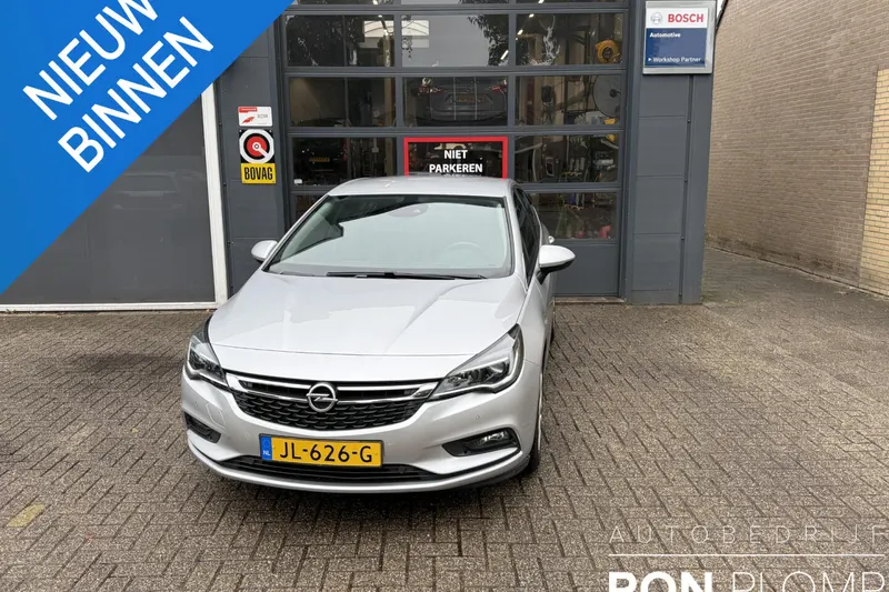 Opel Astra (2016)