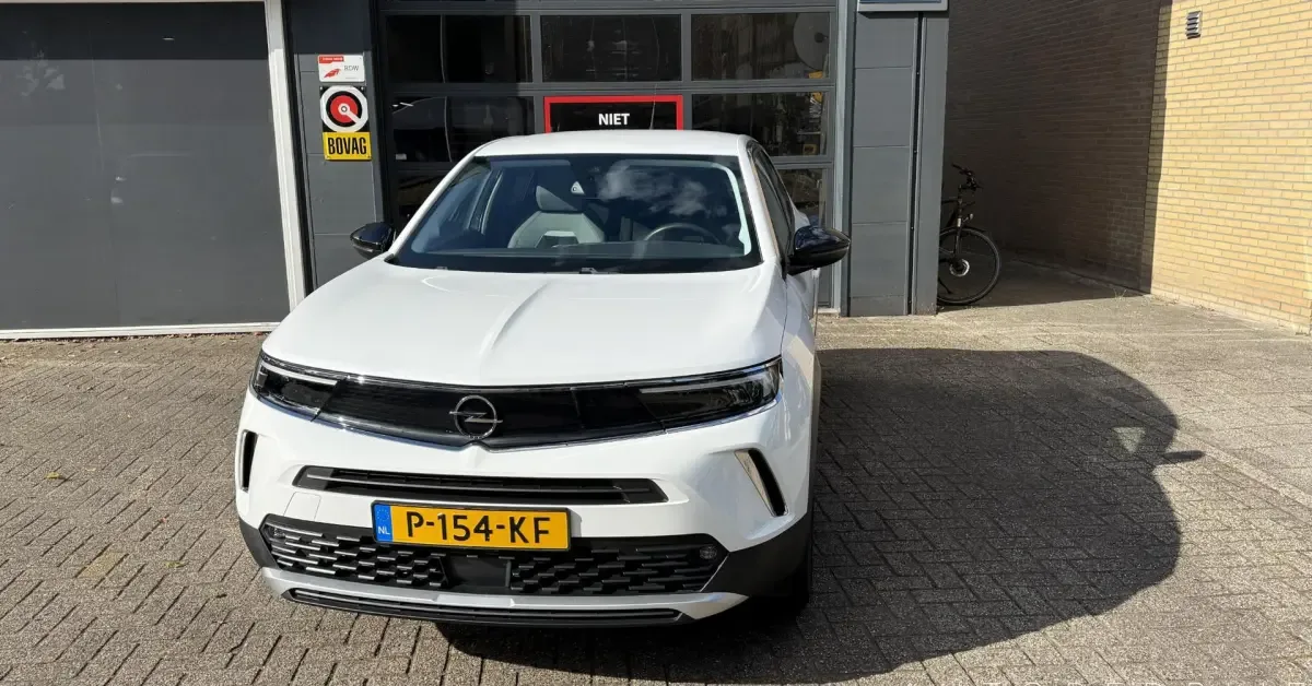 Opel Mokka (2022) — foto 1