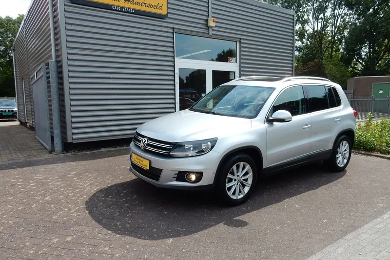 Volkswagen Tiguan (2016)
