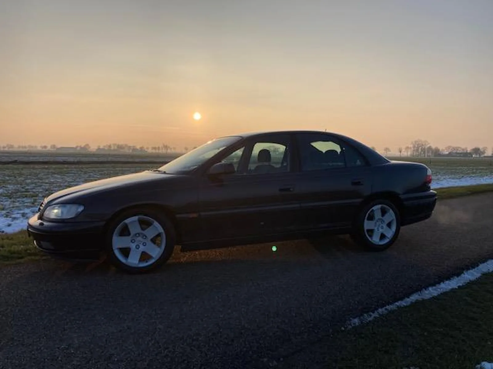 Opel Omega (1999) — foto 1