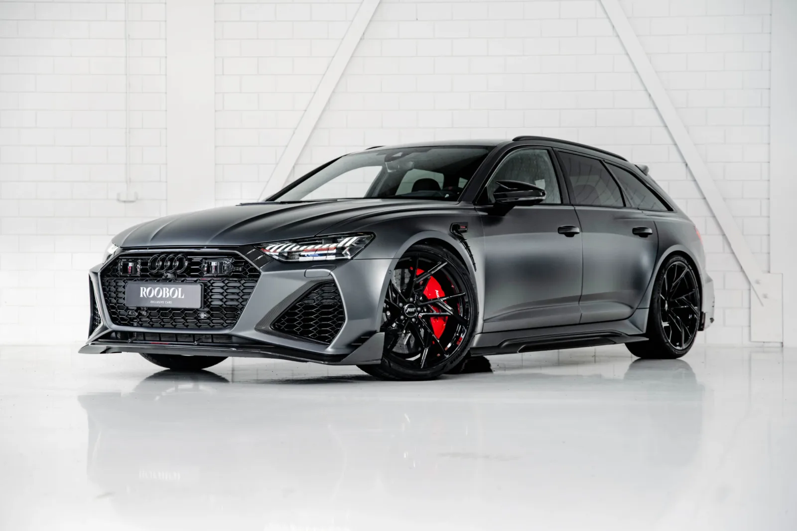 Audi RS 6 (2023) — foto 1