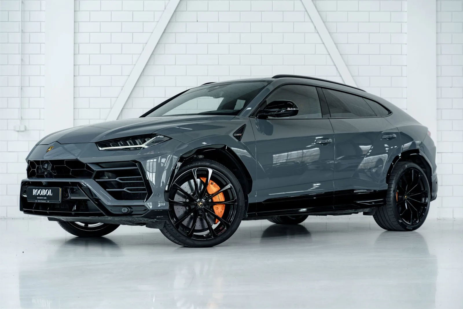 Lamborghini Urus (2021) — foto 1