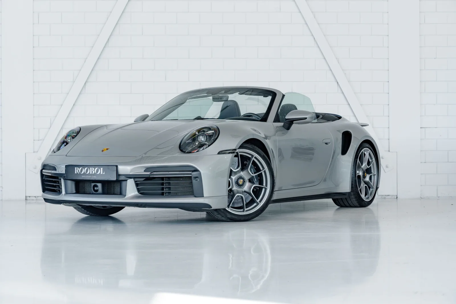 Porsche 911 (2021) — foto 1