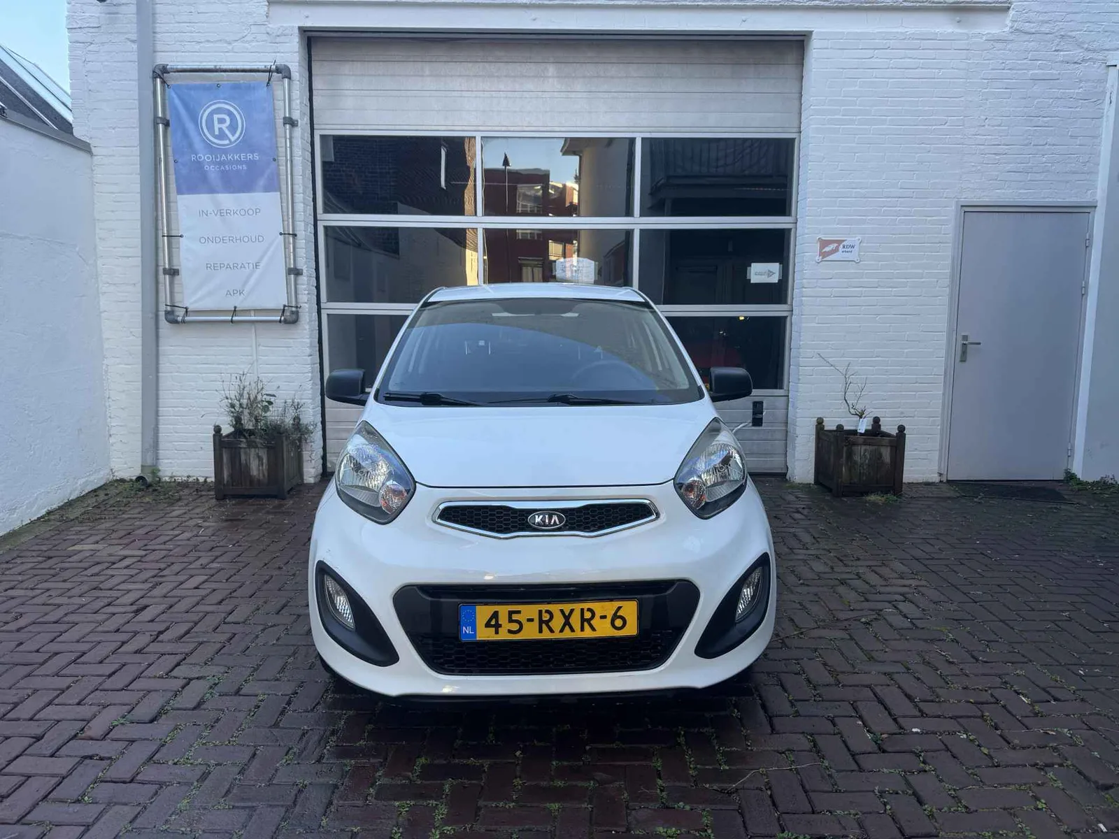 Kia Picanto (2011) — foto 1