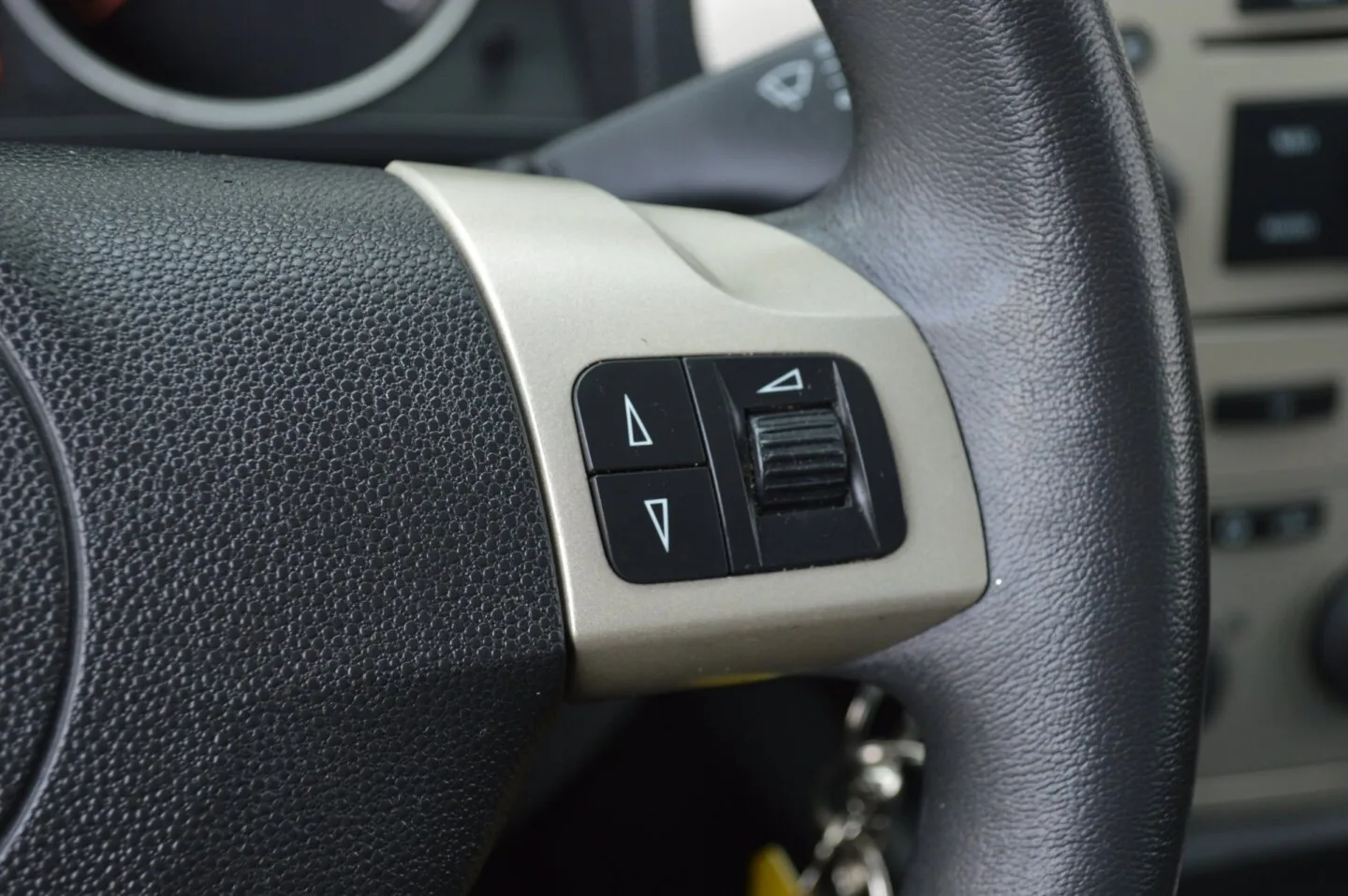 Opel Zafira (2008) — foto 1