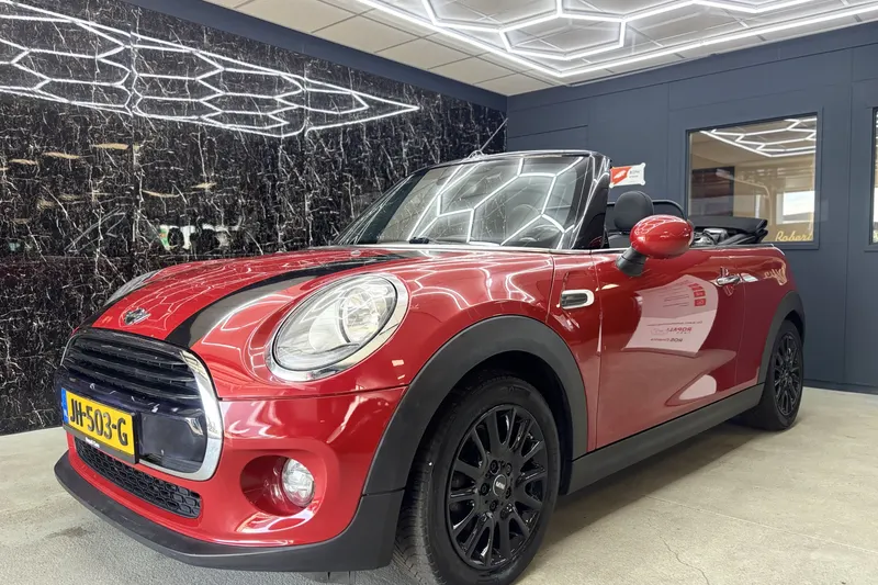 MINI Cabrio (2016)