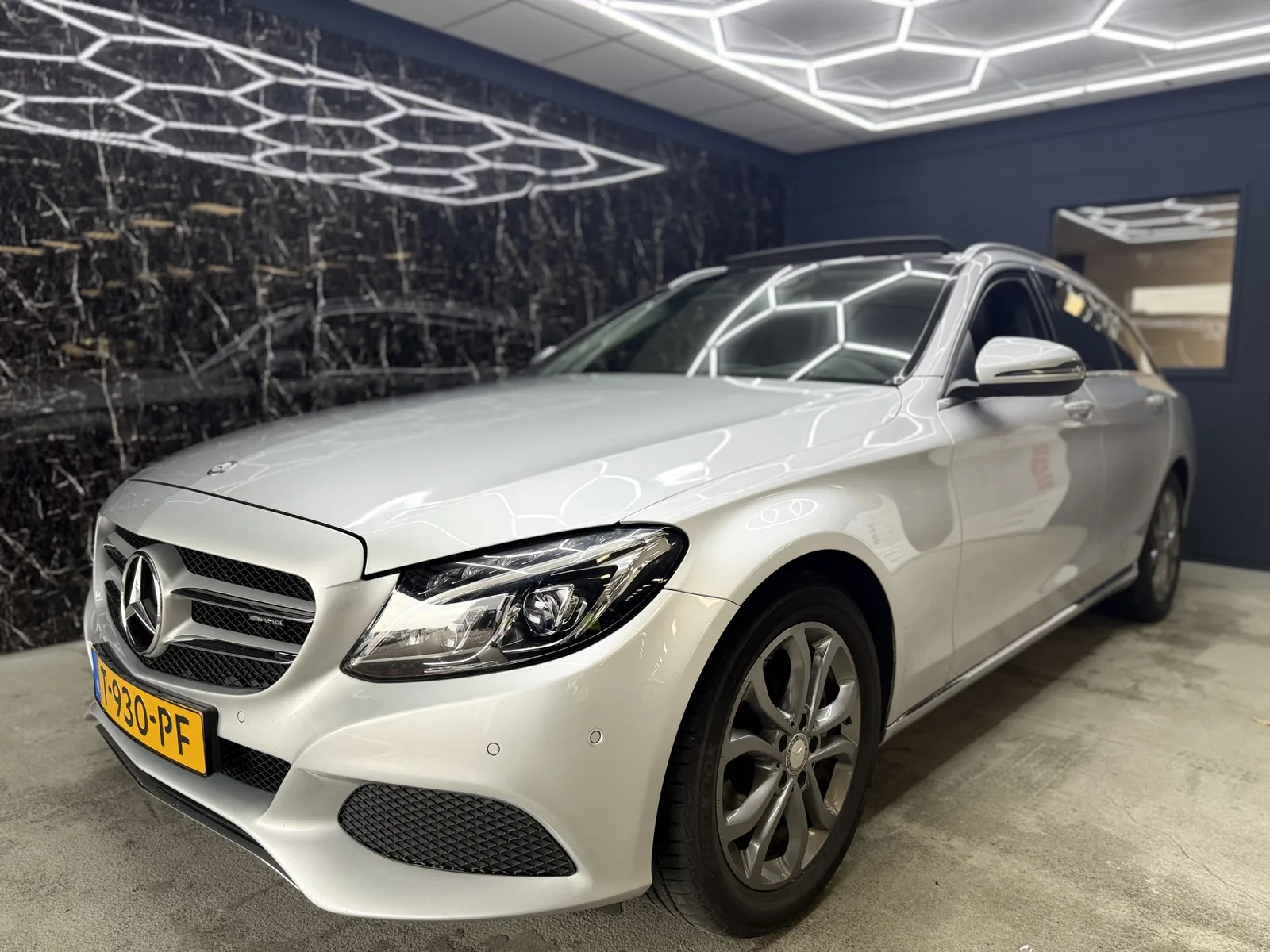 Mercedes-Benz C-Klasse (2015) — foto 1