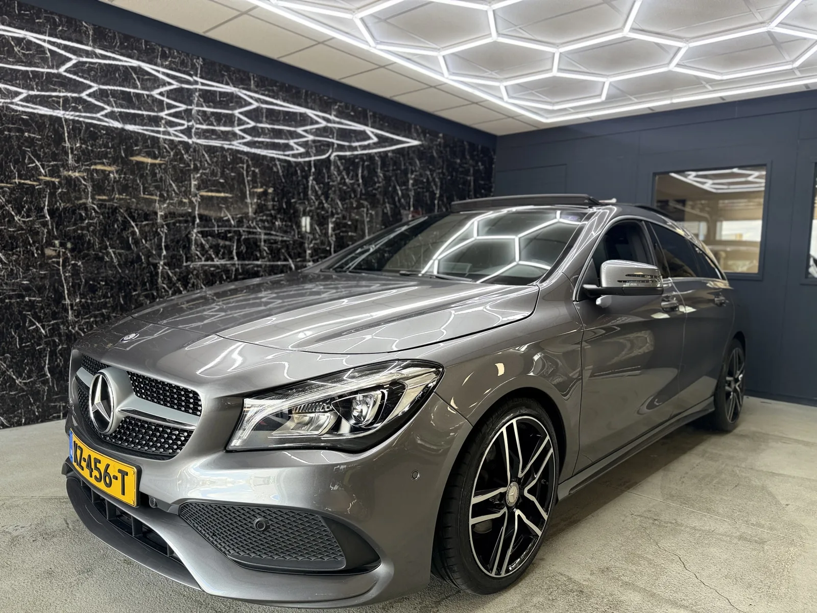 Mercedes-Benz CLA-Klasse (2017) — foto 1