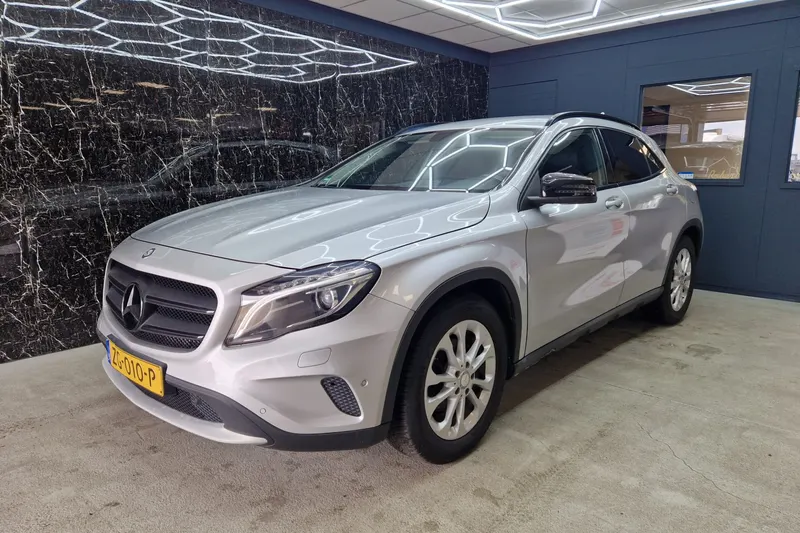 Mercedes-Benz GLA (2014)