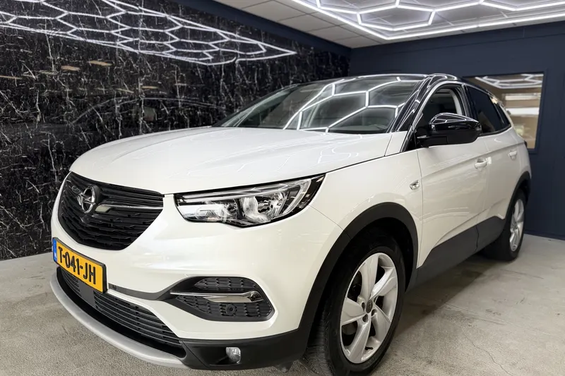 Opel Grandland (2018)