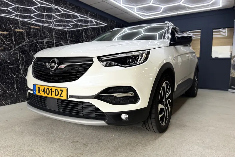 Opel Grandland (2019)