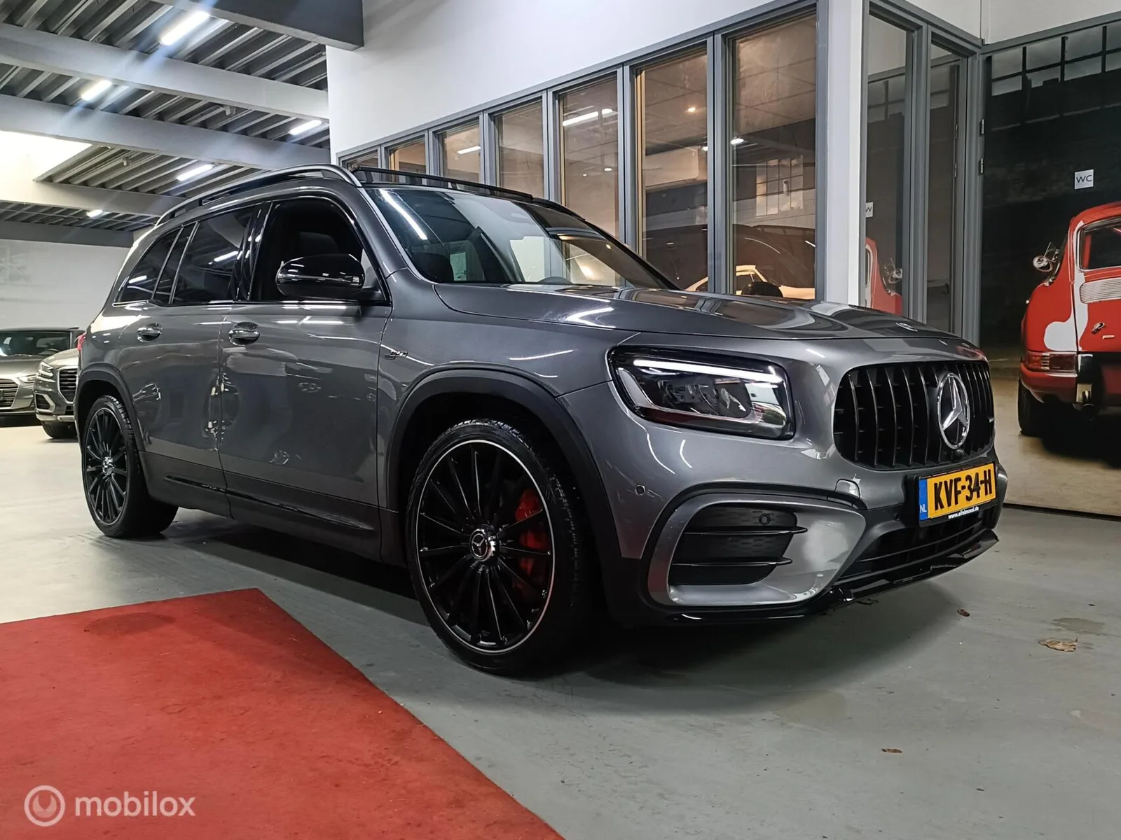 Mercedes-Benz GLB-Klasse (2025) — foto 1