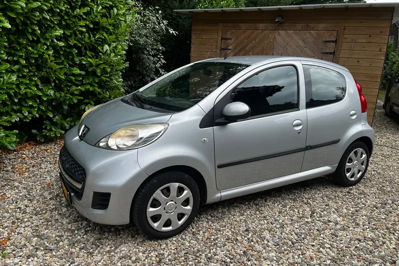 Peugeot 107 (2010)