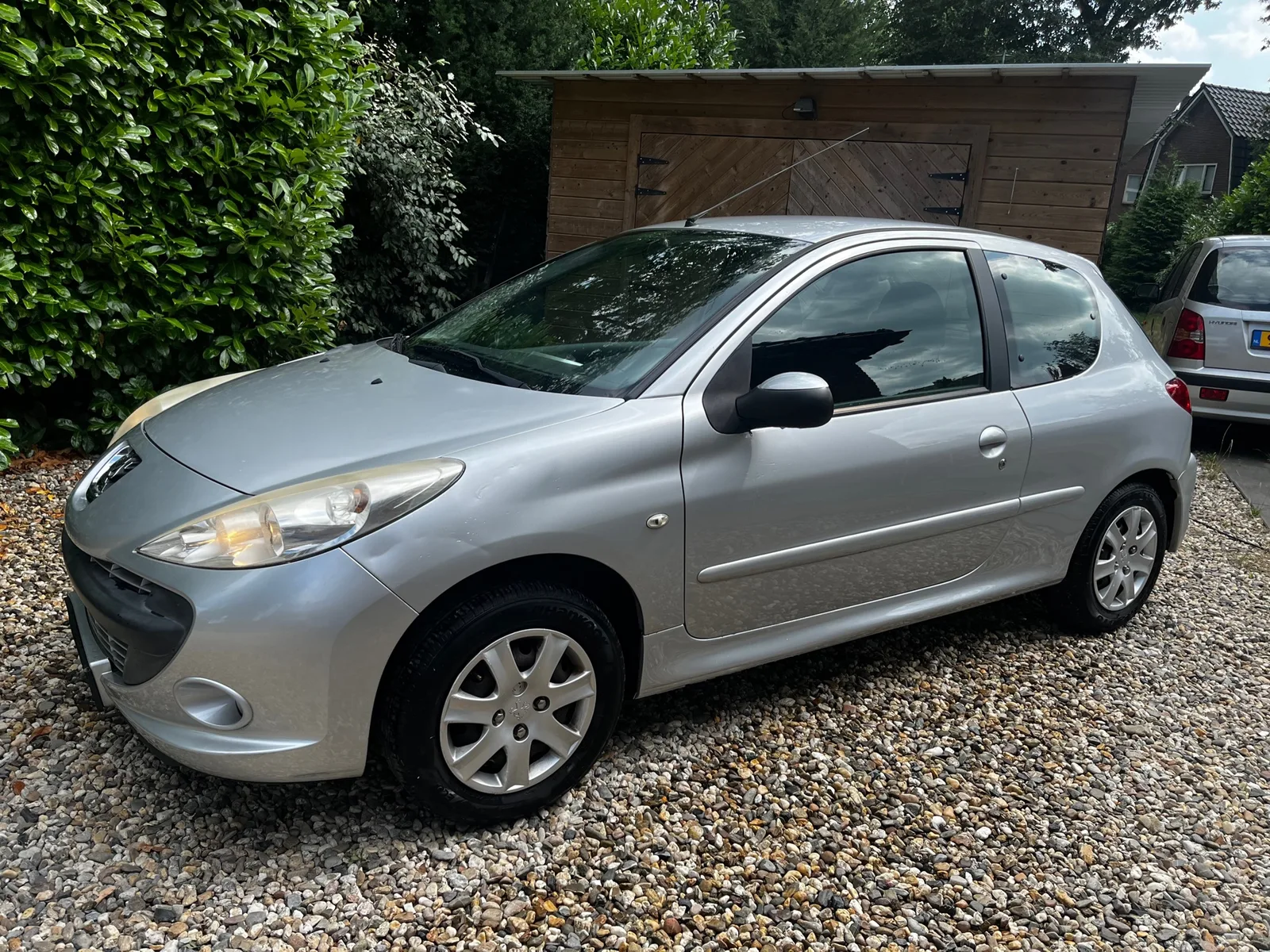 Peugeot 206 (2010) — foto 1