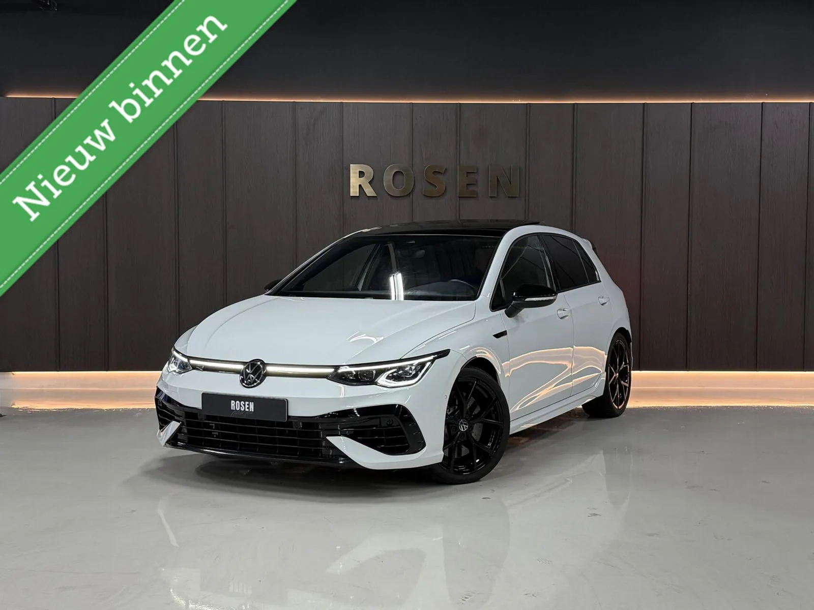 Volkswagen Golf (2022) — foto 1