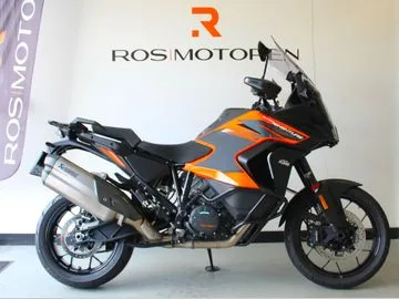 KTM 1290 SUPER ADVENTURE S (2022) — foto 1