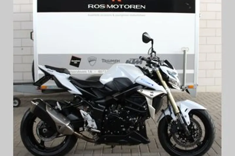 Suzuki GSR750 (2012)