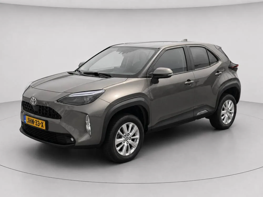 Toyota Yaris (2022) — foto 1