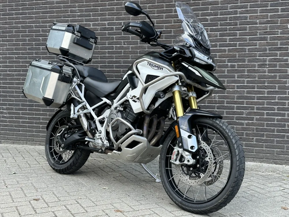 Triumph Tiger 1200 Rally Pro (2023) — foto 1
