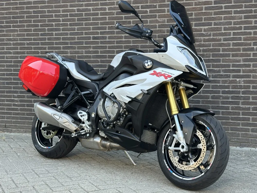 BMW S 1000 XR (2016) — foto 1
