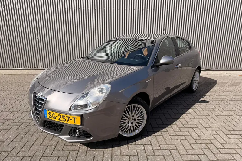 Alfa Romeo Giulietta (2012)