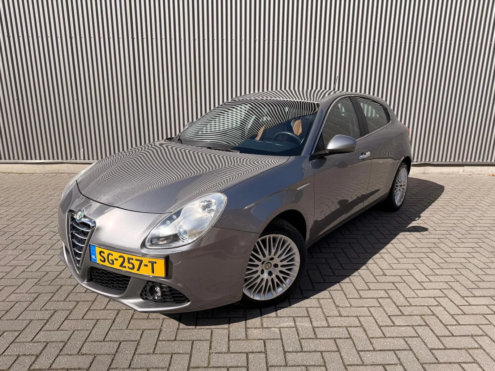 Alfa Romeo Giulietta (2012) — foto 1
