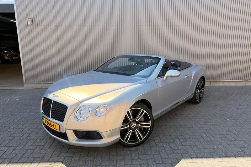 Bentley Continental GTC (2013)