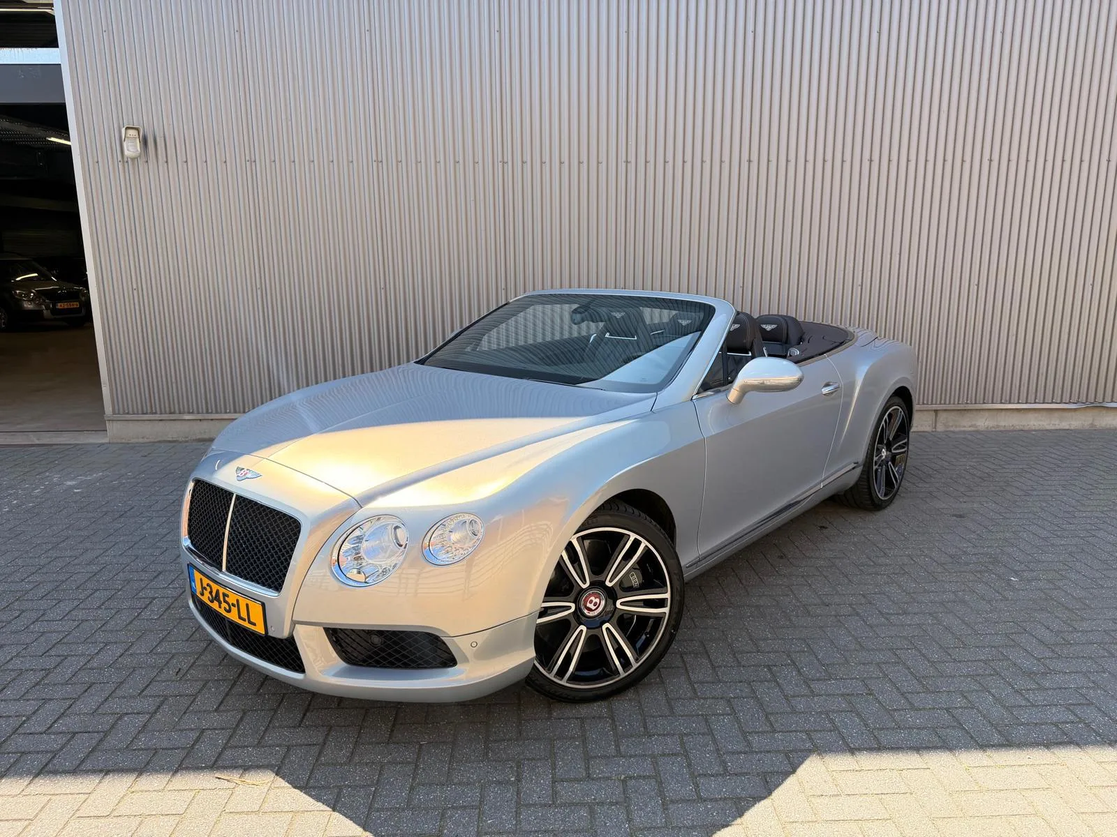 Bentley Continental GTC (2013) — foto 1
