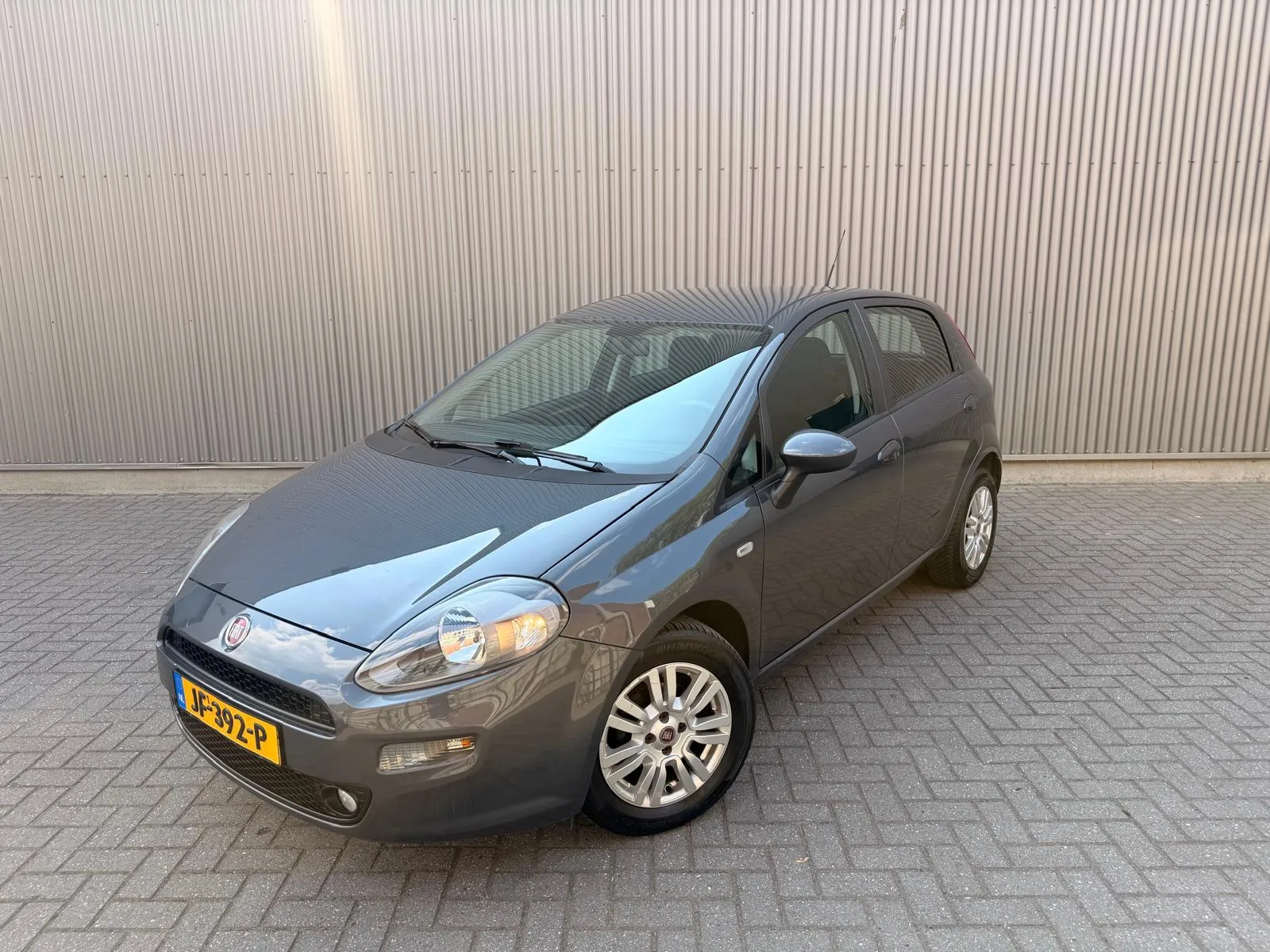 Fiat Punto (2016) — foto 1