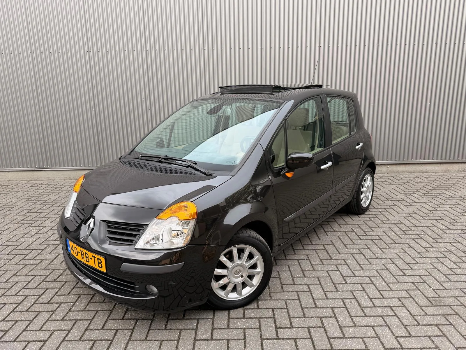 Renault Modus (2005) — foto 1
