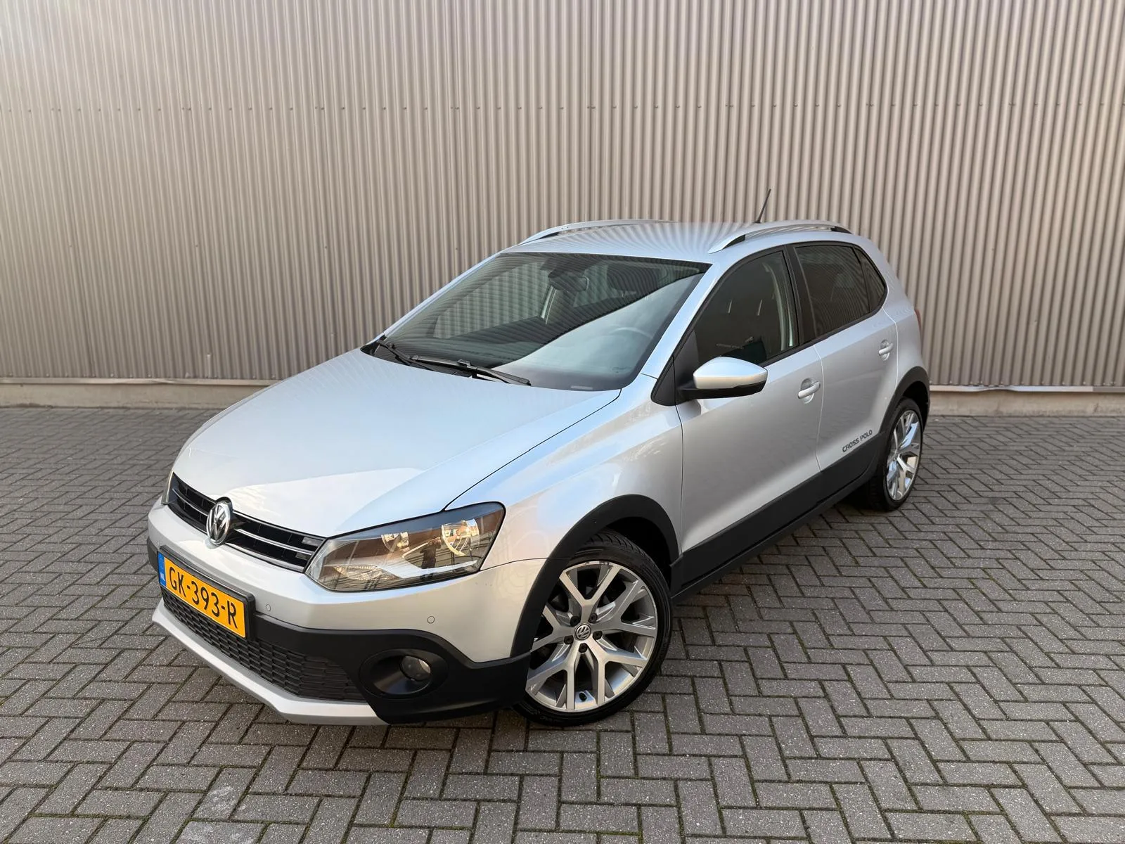 Volkswagen Polo (2015) — foto 1