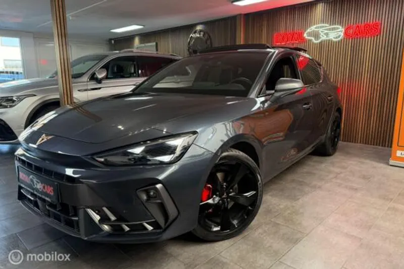 CUPRA Leon (2024)