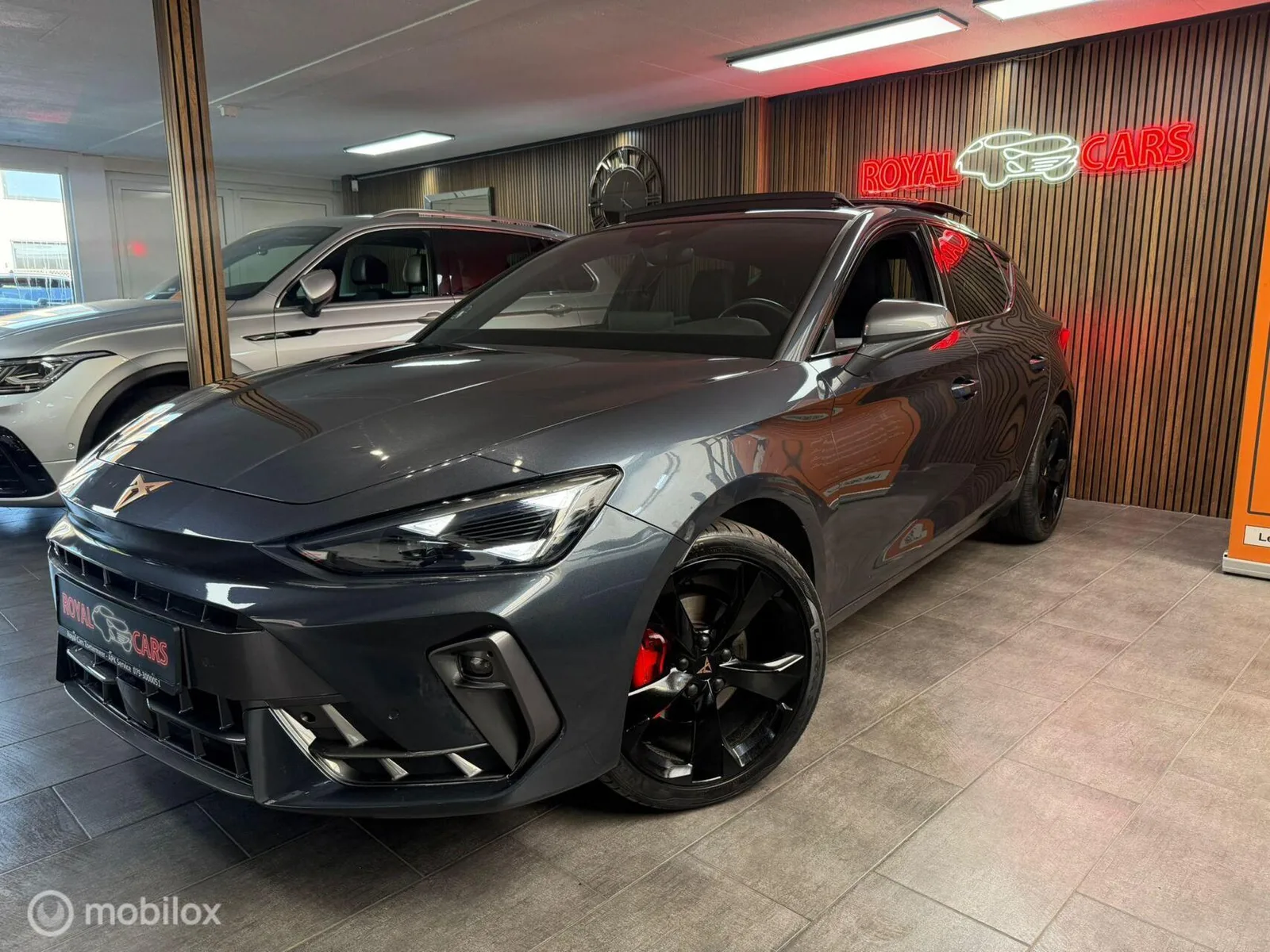CUPRA Leon (2024) — foto 1