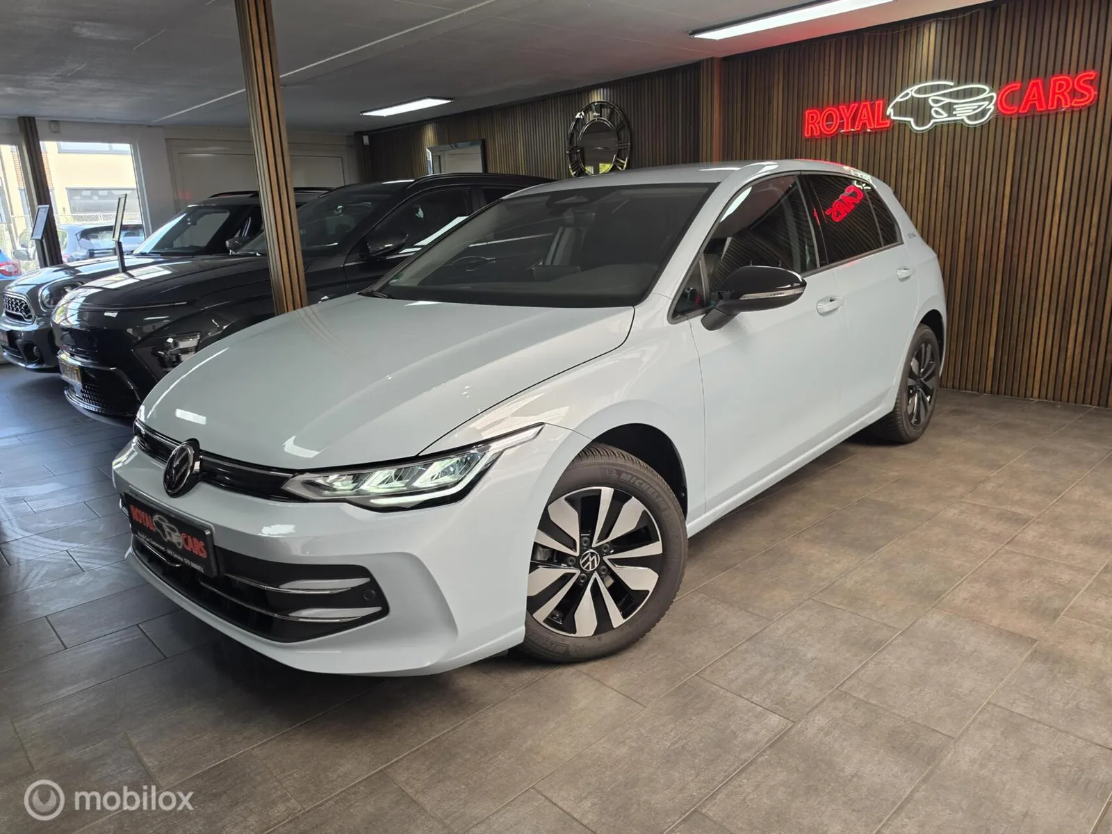 Volkswagen Golf (2025) — foto 1