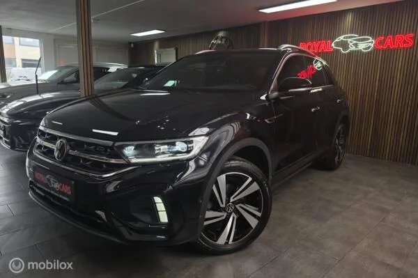 Volkswagen T-Roc (2024) — foto 1