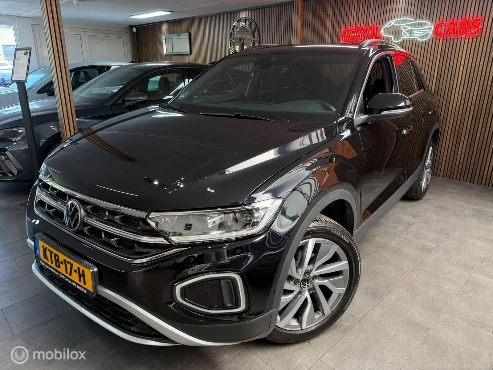 Volkswagen T-Roc (2024) — foto 1