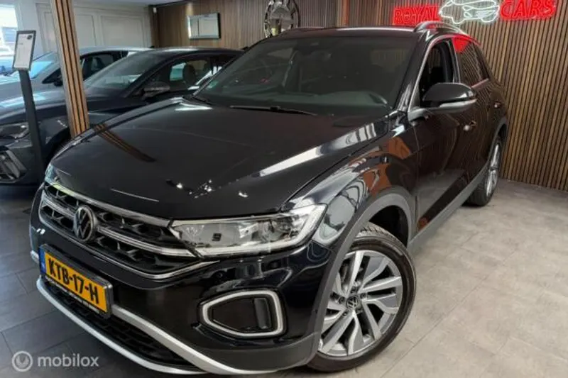 Volkswagen T-Roc (2024)
