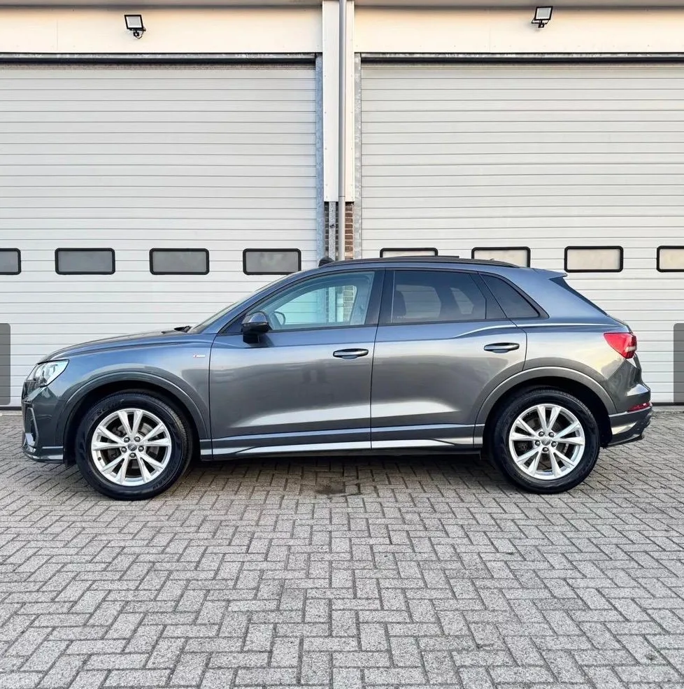 Audi Q3 (2020) — foto 1
